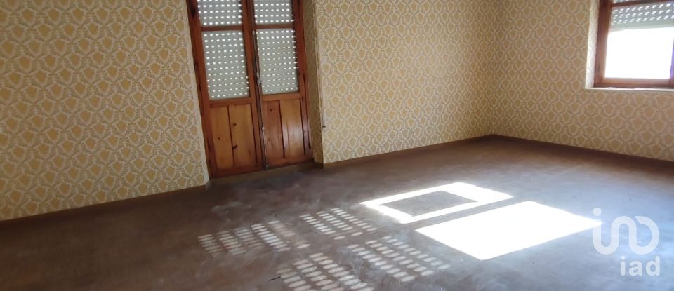 Casa de pueblo 11 habitaciones de 290 m² en Hospital de Órbigo (24286)