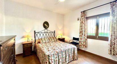 Casa 4 habitaciones de 222 m² en Lepe (21440)