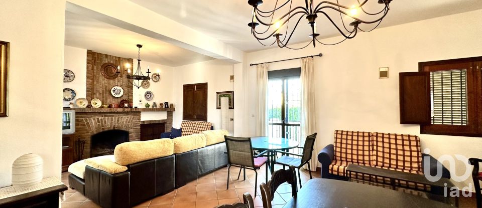 Casa 4 habitaciones de 222 m² en Lepe (21440)