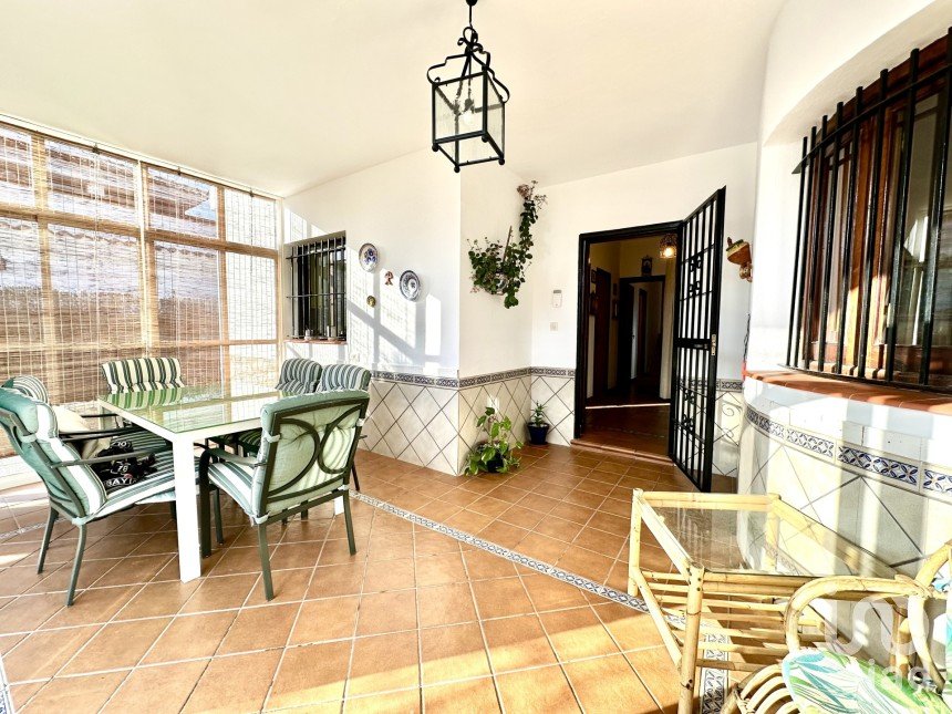 Casa 4 habitaciones de 222 m² en Lepe (21440)