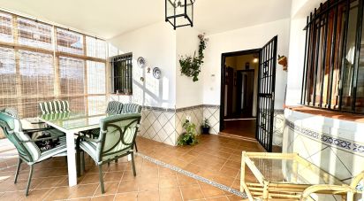 Casa 4 habitaciones de 222 m² en Lepe (21440)