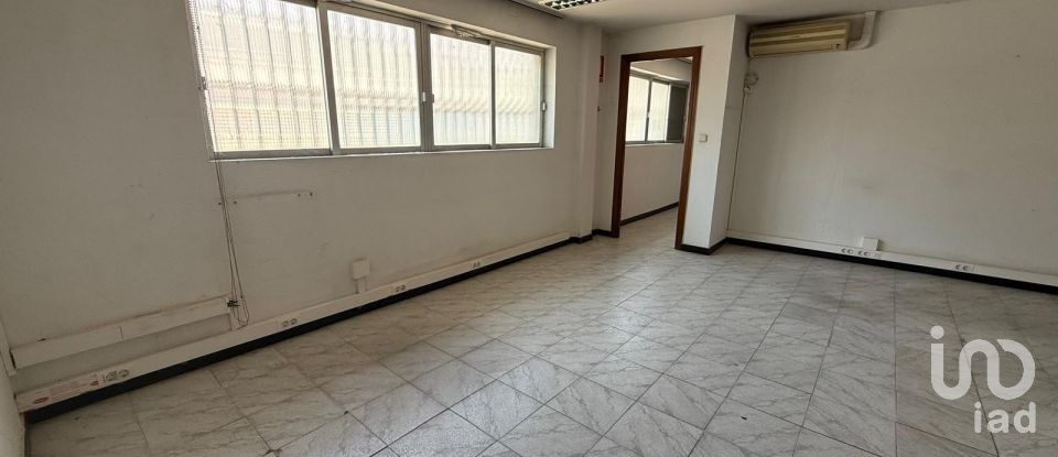 Surface diverse de 900 m² à Poligono Villacedre (24009)