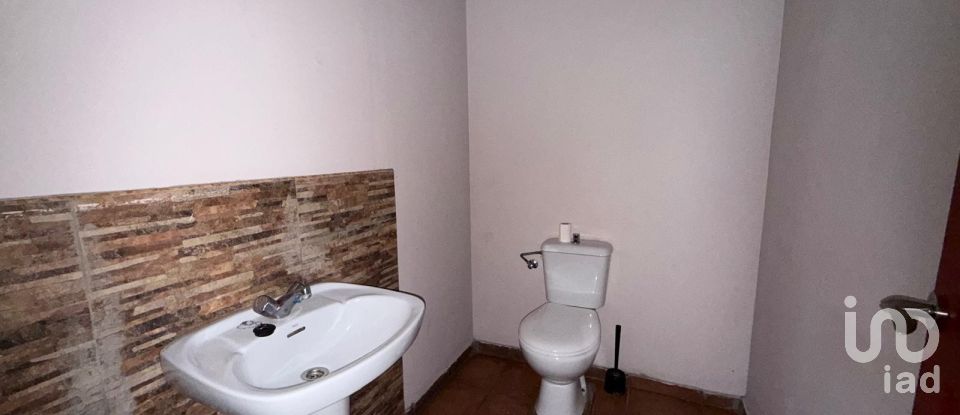 Varias superficies de 889 m² en Poligono Villacedre (24009)