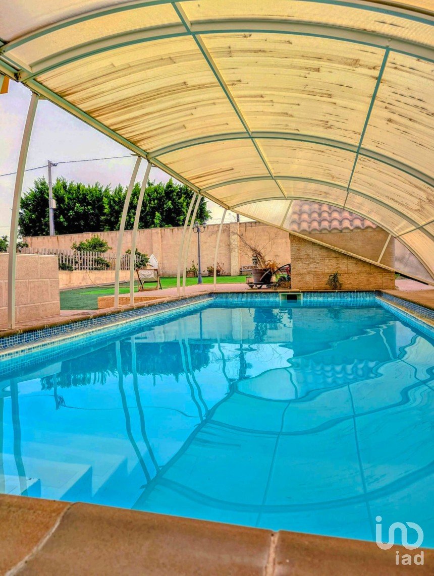 Vivienda unifamiliar  4 habitaciones de 308 m² en Alicante/Alacant (03699)