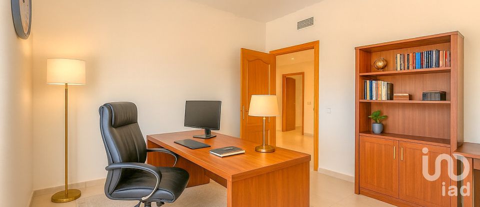 Vivienda unifamiliar  4 habitaciones de 308 m² en Alicante/Alacant (03699)