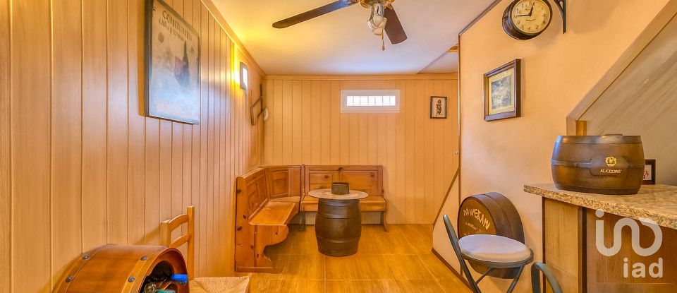 Vivienda unifamiliar  4 habitaciones de 308 m² en Alicante/Alacant (03699)