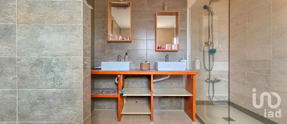 Vivienda unifamiliar  4 habitaciones de 308 m² en Alicante/Alacant (03699)