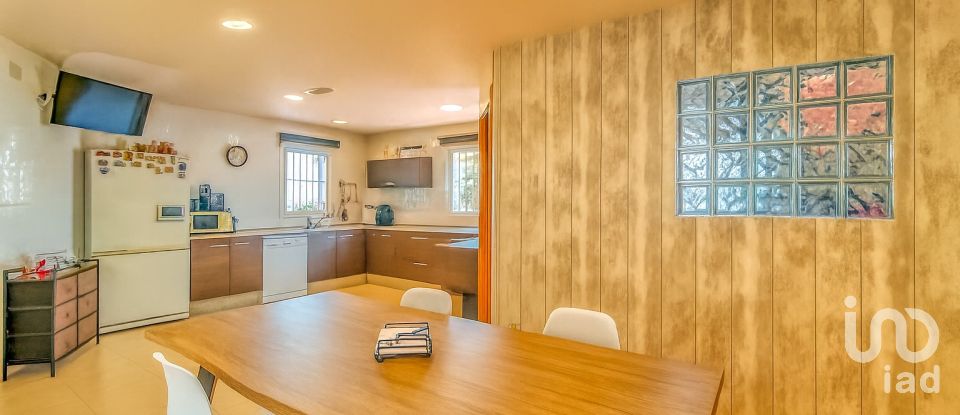 Vivienda unifamiliar  4 habitaciones de 308 m² en Alicante/Alacant (03699)