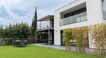 Casa 3 habitaciones de 235 m² en Argentona (08310)