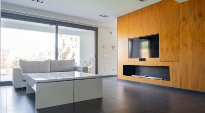 Casa 3 habitaciones de 235 m² en Argentona (08310)