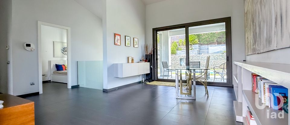 Casa 3 habitacions de 235 m² a Argentona (08310)