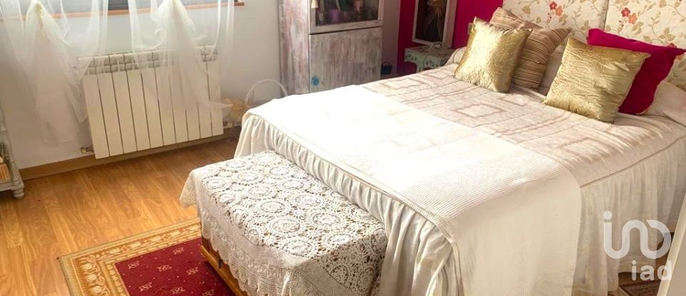 Pis 2 habitacions de 70 m² a Villamañán (24234)