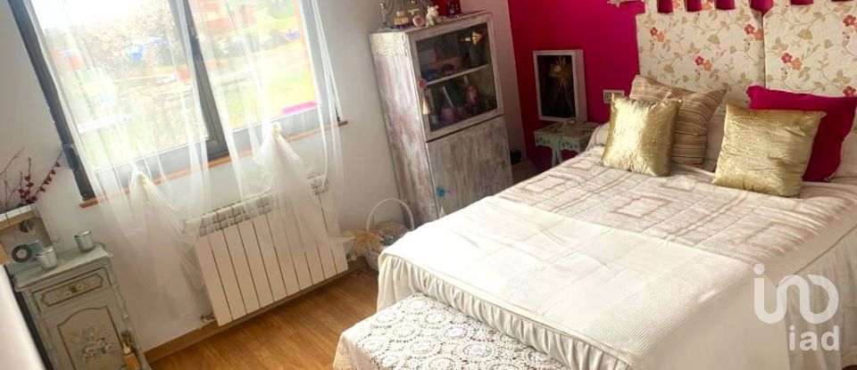 Pis 2 habitacions de 70 m² a Villamañán (24234)