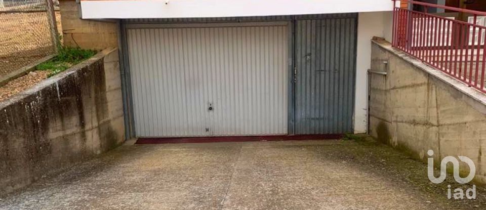 Pis 2 habitacions de 70 m² a Villamañán (24234)