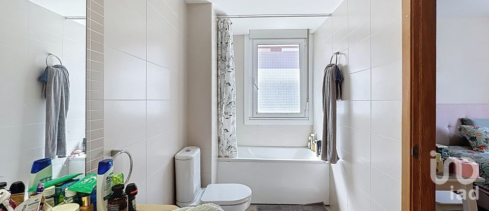 Piso 3 habitaciones de 137 m² en Caldigüela (36610)