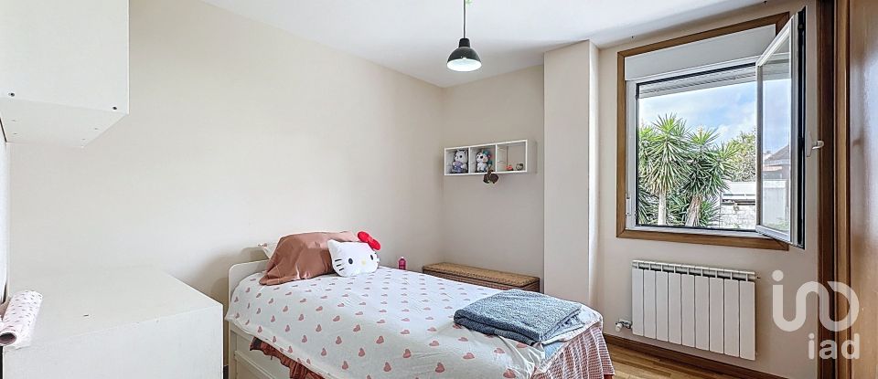 Piso 3 habitaciones de 137 m² en Caldigüela (36610)