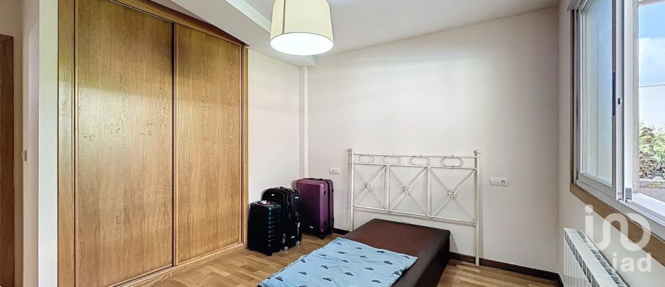 Piso 3 habitaciones de 137 m² en Caldigüela (36610)