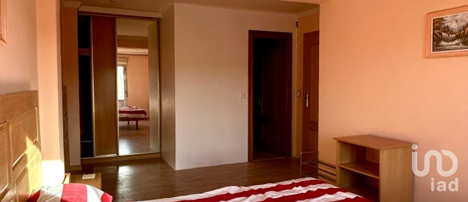 Casa 4 habitaciones de 160 m² en La Virgen del Camino (24198)