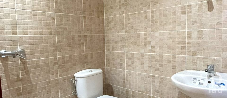 Casa 4 habitaciones de 160 m² en La Virgen del Camino (24198)