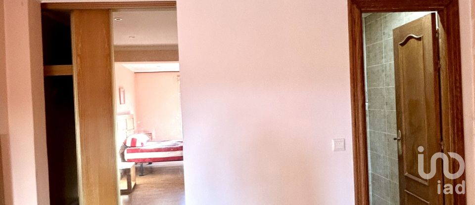 Casa 4 habitaciones de 160 m² en La Virgen del Camino (24198)