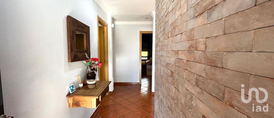 Apartment in house  3 bedrooms of 128 m² in Riells del Fai (08416)