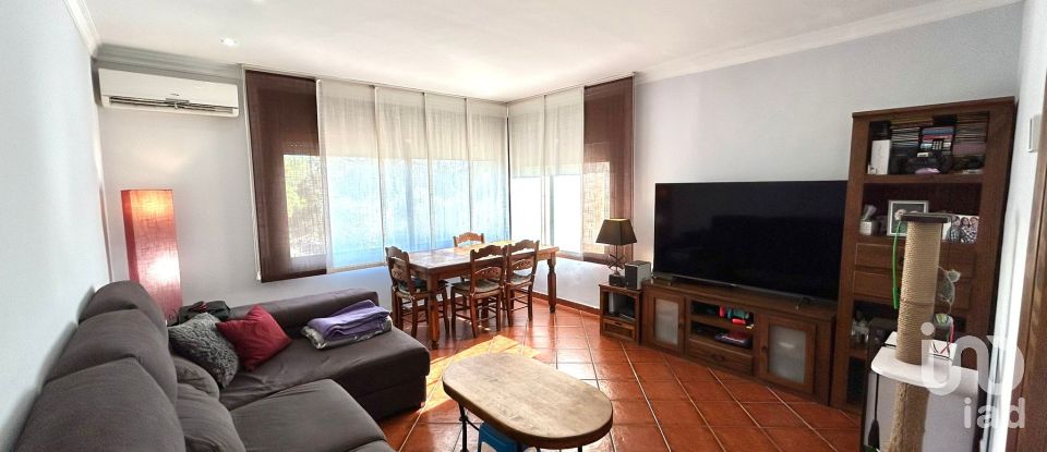 Apartment in house  3 bedrooms of 128 m² in Riells del Fai (08416)