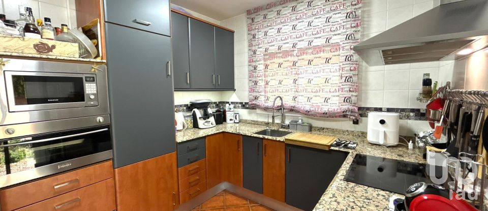 Apartment in house  3 bedrooms of 128 m² in Riells del Fai (08416)