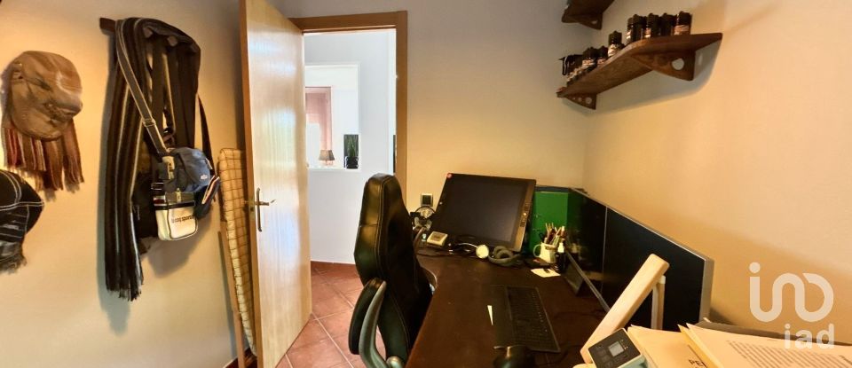 Apartment in house  3 bedrooms of 128 m² in Riells del Fai (08416)