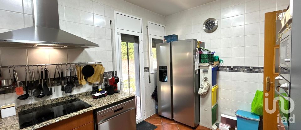 Apartment in house  3 bedrooms of 128 m² in Riells del Fai (08416)