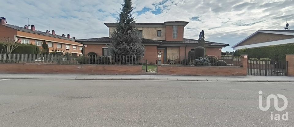 Maison 6 chambres de 376 m² à Alpicat (25110)