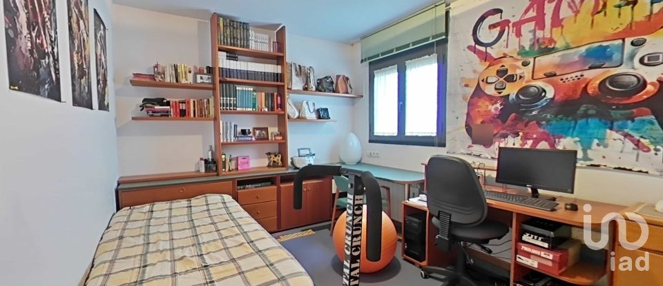 Maison 6 chambres de 376 m² à Alpicat (25110)