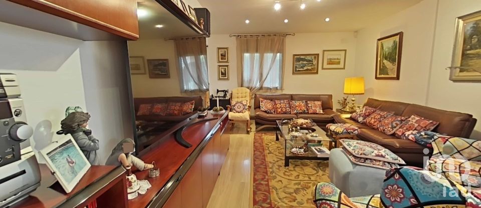 Maison 6 chambres de 376 m² à Alpicat (25110)