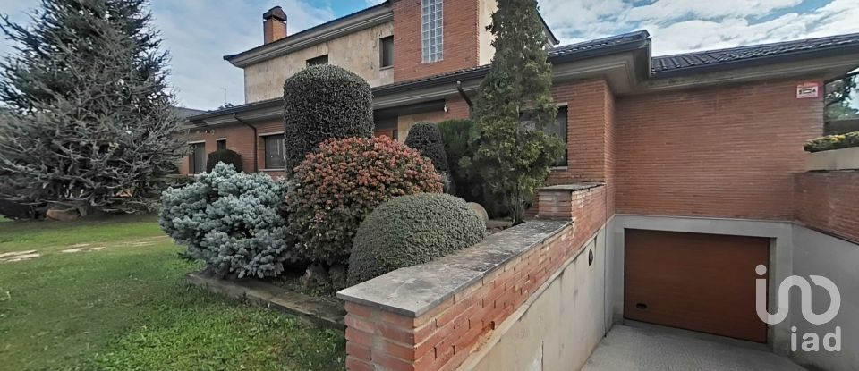 Maison 6 chambres de 376 m² à Alpicat (25110)