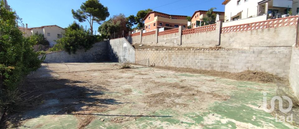 Terreno urbano de 592 m² en Castellet i la Gornal (08729)