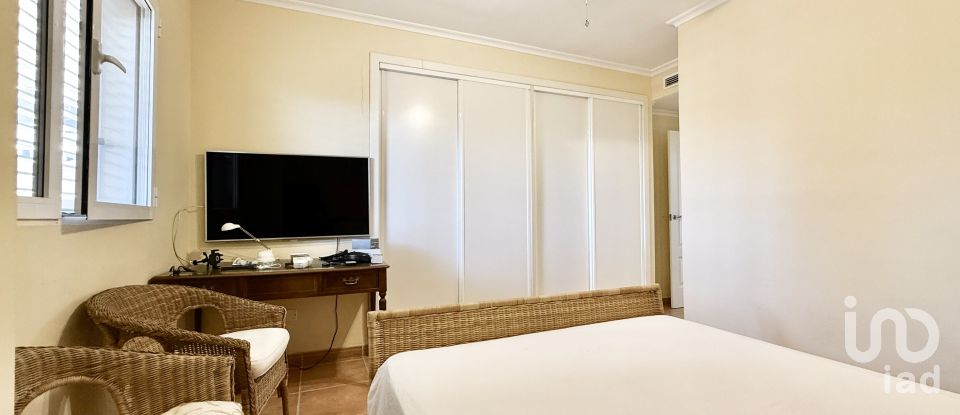 Piso 3 habitaciones de 90 m² en Dénia (03700)