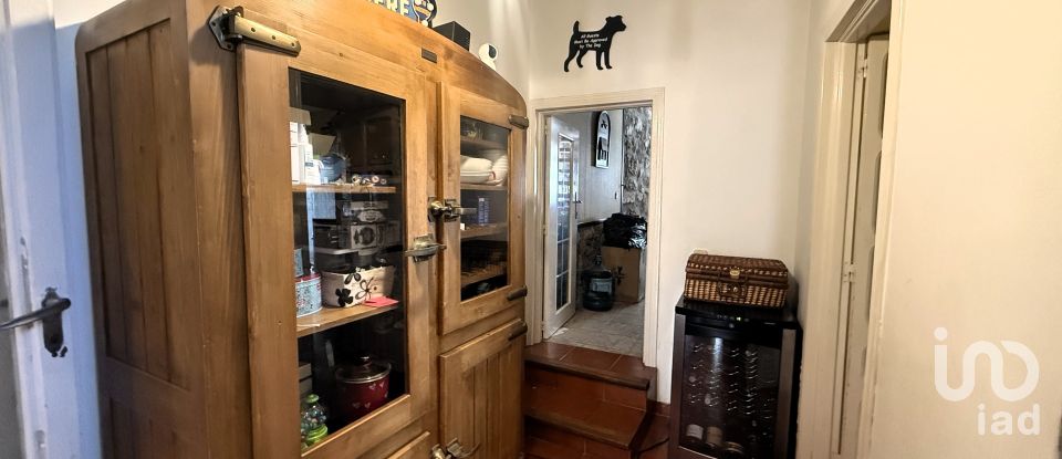 Casa de pueblo 3 habitaciones de 323 m² en Los Santos de la Humosa (28817)