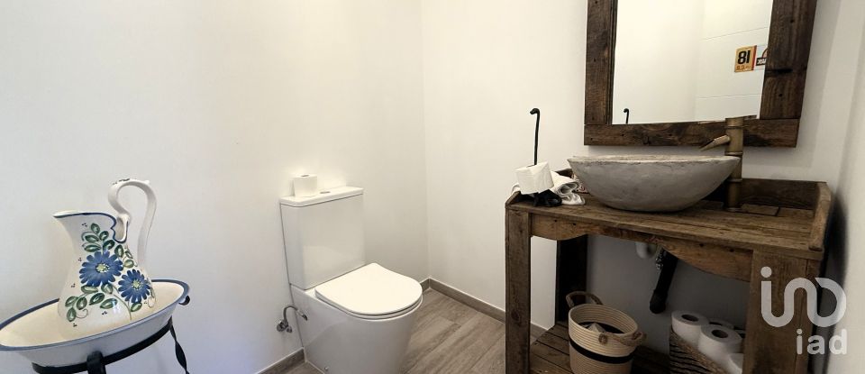 Casa de pueblo 3 habitaciones de 323 m² en Los Santos de la Humosa (28817)