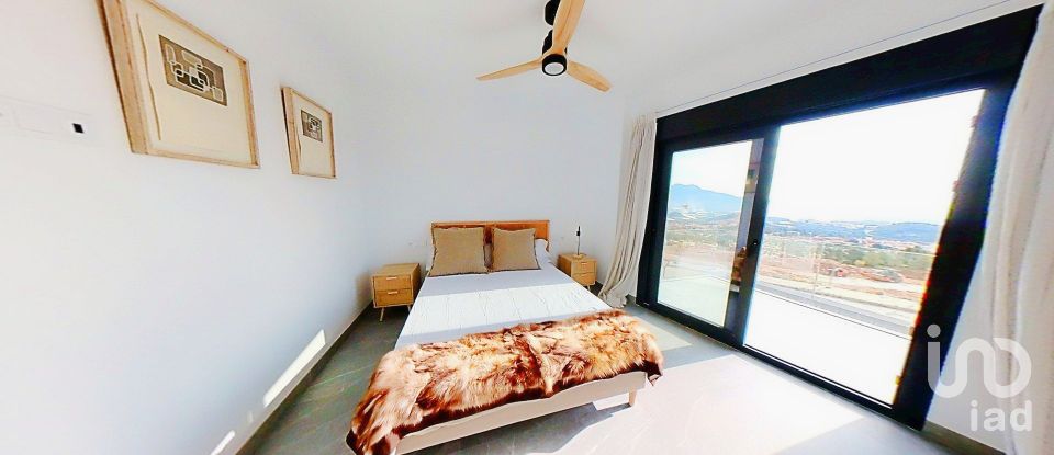 Casa 3 habitacions de 120 m² a Polop (03520)