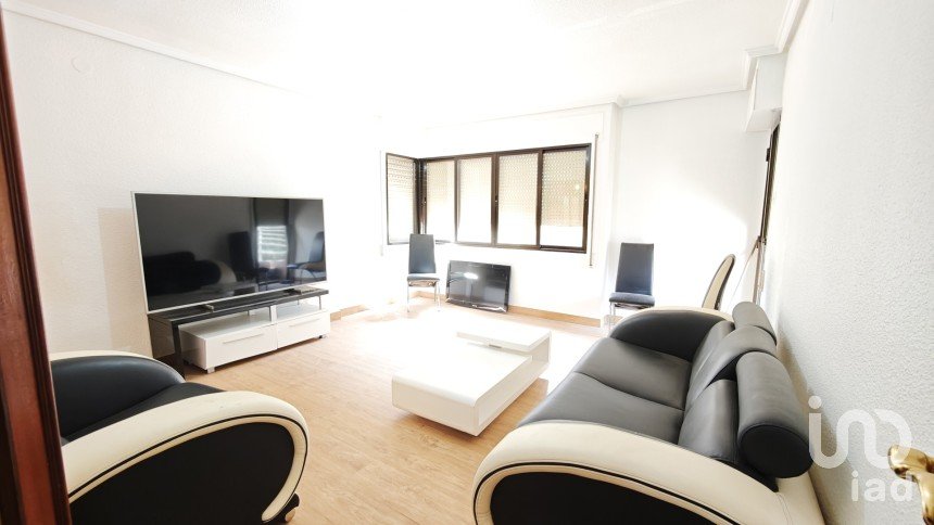 Piso 3 habitaciones de 107 m² en Crevillent (03330)