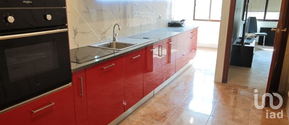 Piso 3 habitaciones de 107 m² en Crevillent (03330)