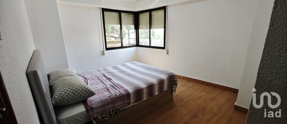 Piso 3 habitaciones de 107 m² en Crevillent (03330)