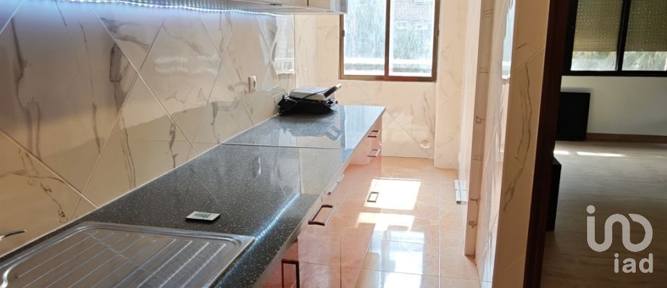 Piso 3 habitaciones de 107 m² en Crevillent (03330)