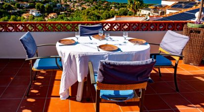 Casa 4 habitaciones de 157 m² en Dénia (03700)