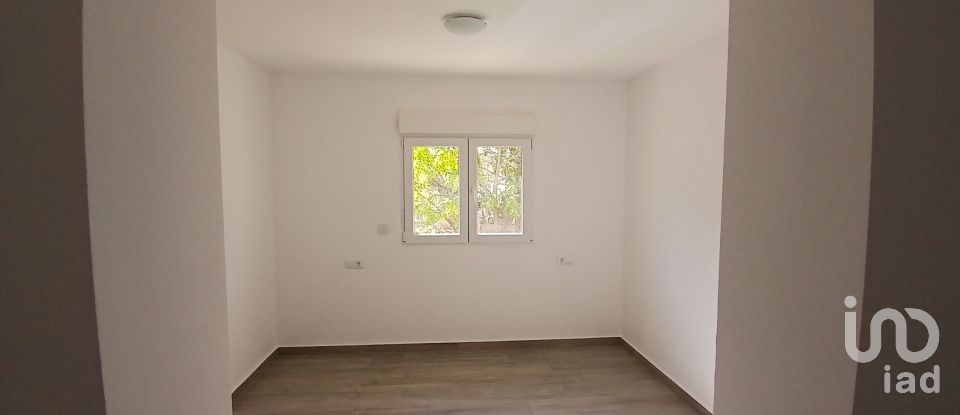 Casa rústica 4 habitacions de 163 m² a Hondón de los Frailes (03689)