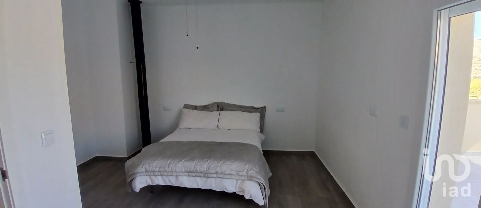 Casa rústica 4 habitacions de 163 m² a Hondón de los Frailes (03689)