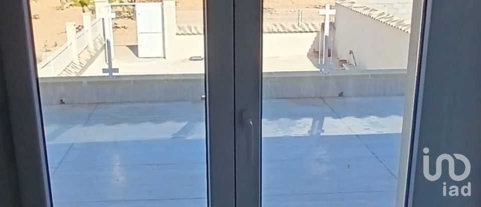 Casa rústica 4 habitacions de 163 m² a Hondón de los Frailes (03689)