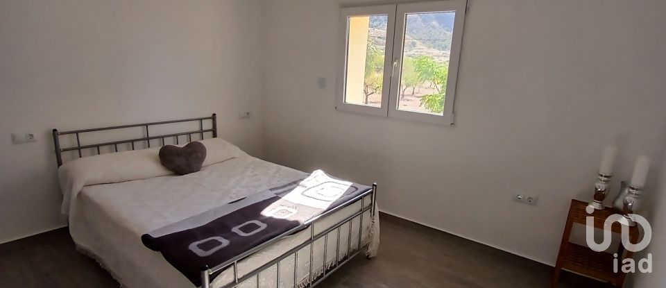 Casa rústica 4 habitacions de 163 m² a Hondón de los Frailes (03689)