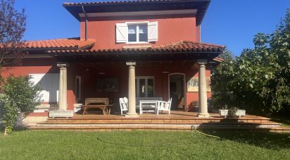Cottage 4 bedrooms of 190 m² in Salinas (33405)