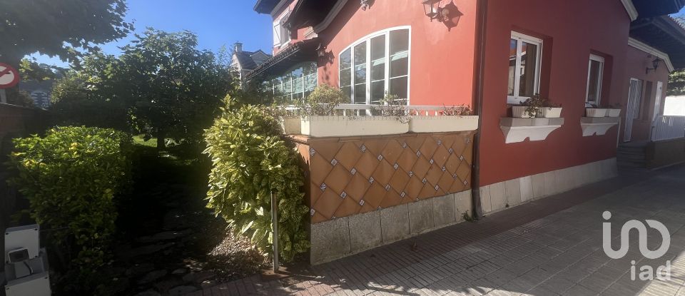 Casa de muntanya 4 habitacions de 190 m² a Salinas (33405)