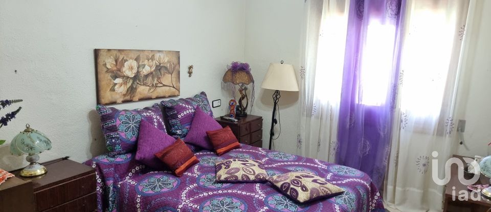 Châlet 4 chambres de 279 m² à Sax (03630)